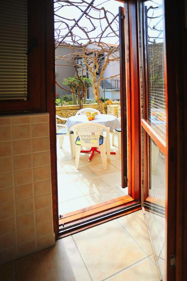 Apartmani Anita Medulin Extérieur photo